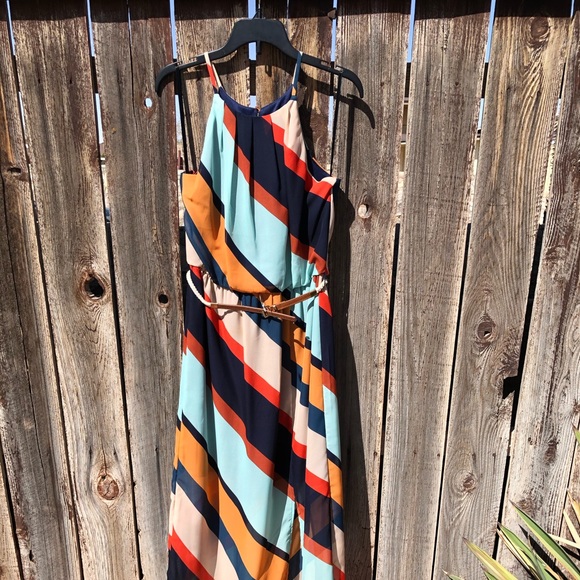 Beautiful spring/summer dress - Picture 1 of 4
